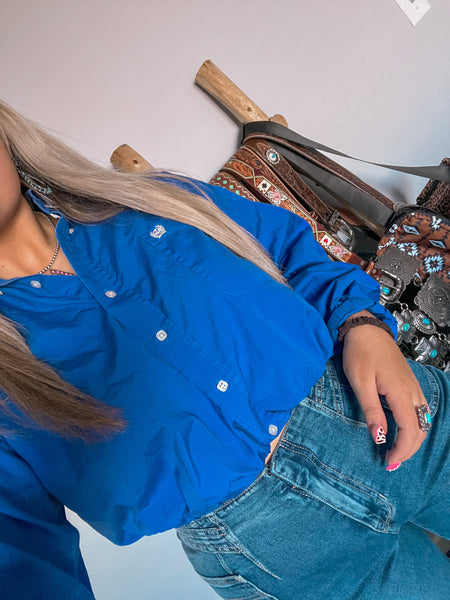 Cinch Cropped Button Up